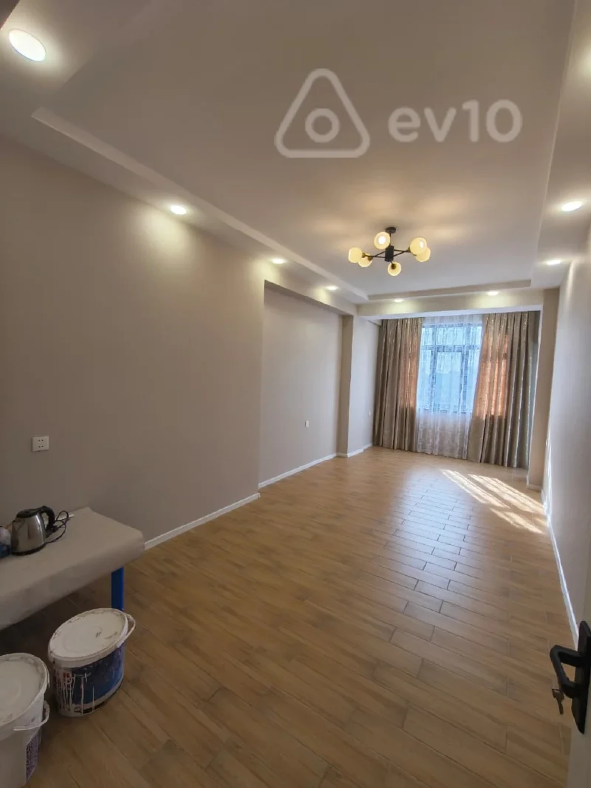 Satılır 3 otaqlı yeni tikili 127 m²