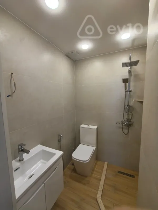 Satılır 3 otaqlı yeni tikili 127 m²