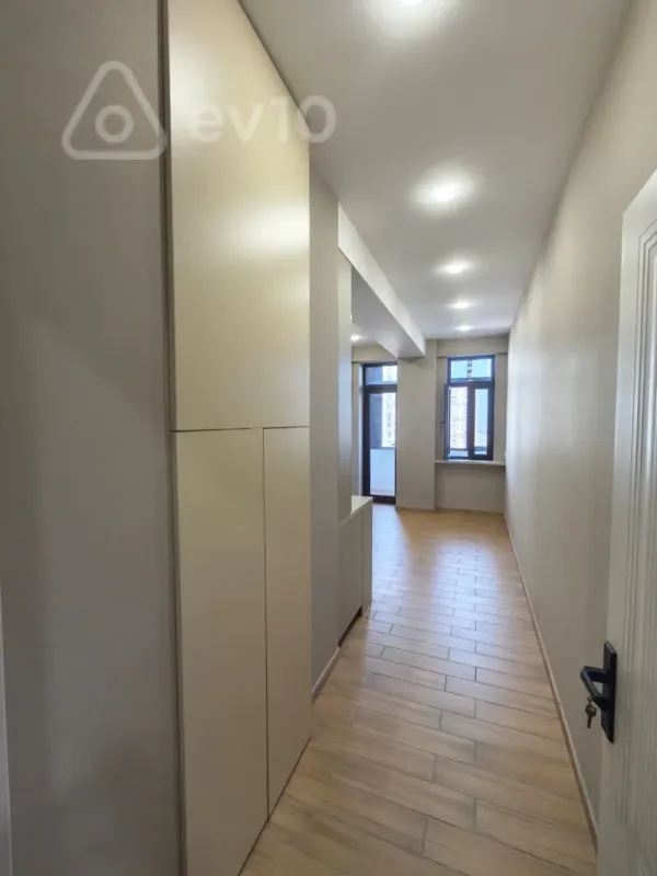 Satılır 3 otaqlı yeni tikili 127 m²