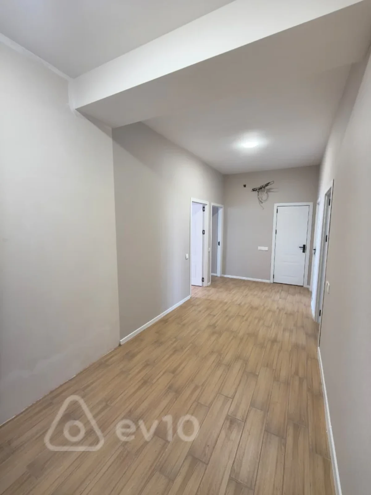 Satılır 3 otaqlı yeni tikili 127 m²