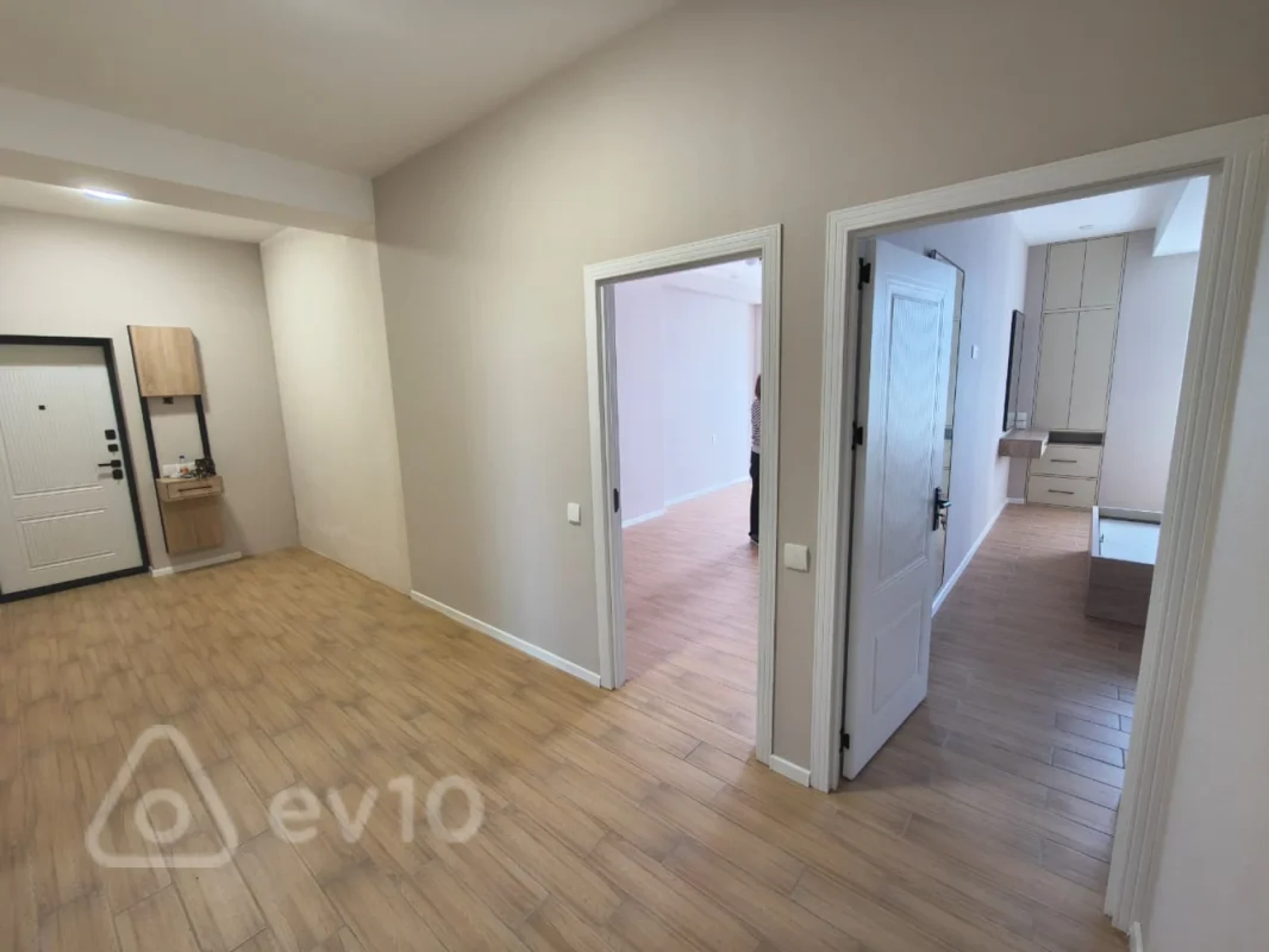 Satılır 3 otaqlı yeni tikili 127 m²