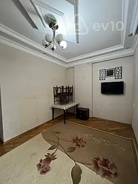 Kirayə verilir 2 otaqlı yeni tikili 75 m²