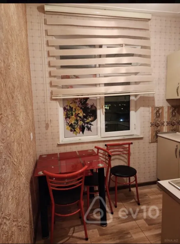 Kirayə verilir 1 otaqlı köhnə tikili 30 m²