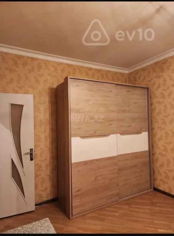 Kirayə verilir 1 otaqlı köhnə tikili 30 m²