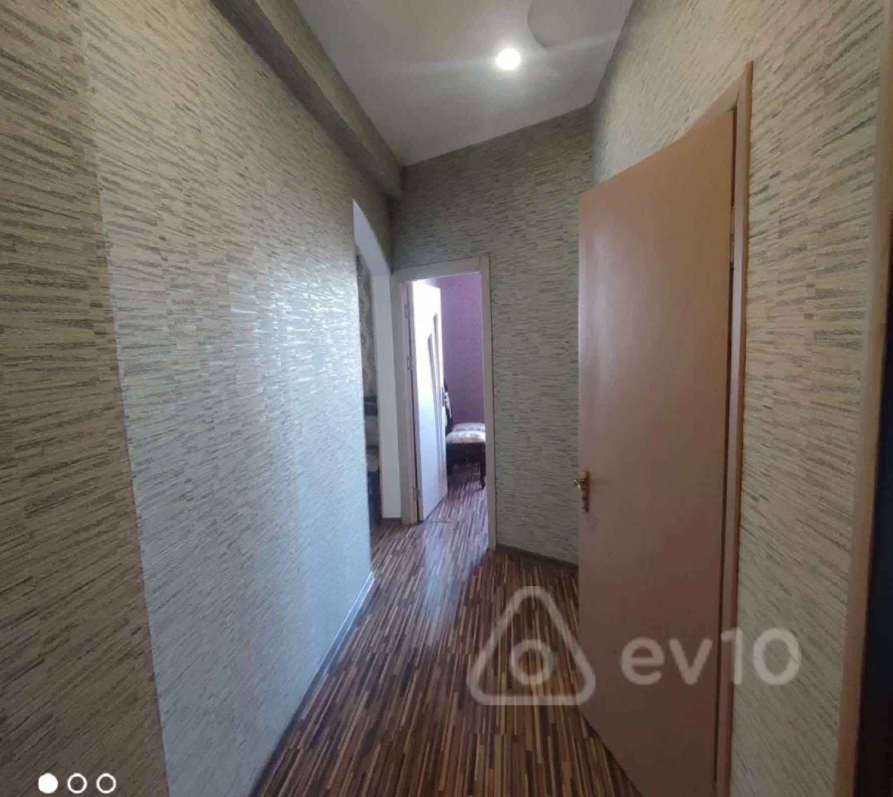 Kirayə verilir 2 otaqlı yeni tikili 69 m²