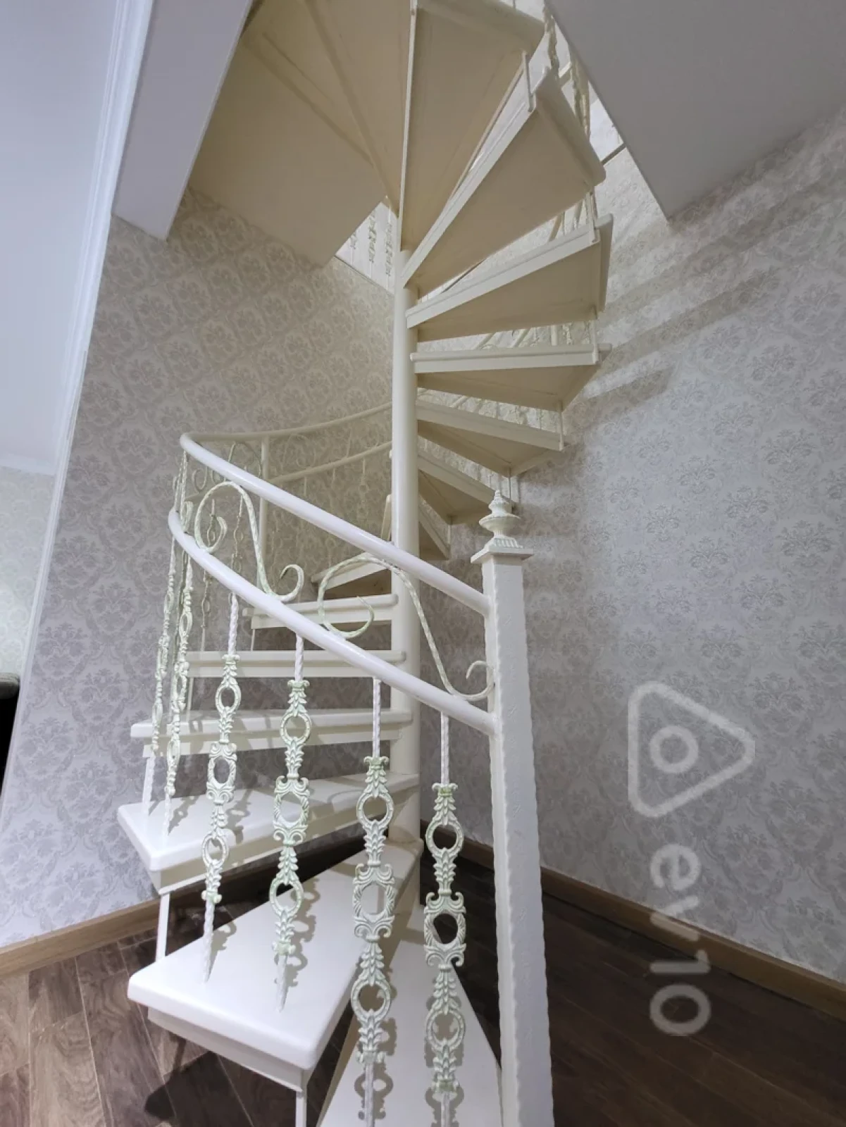 Satılır 4 otaqlı həyət evi 220 m²