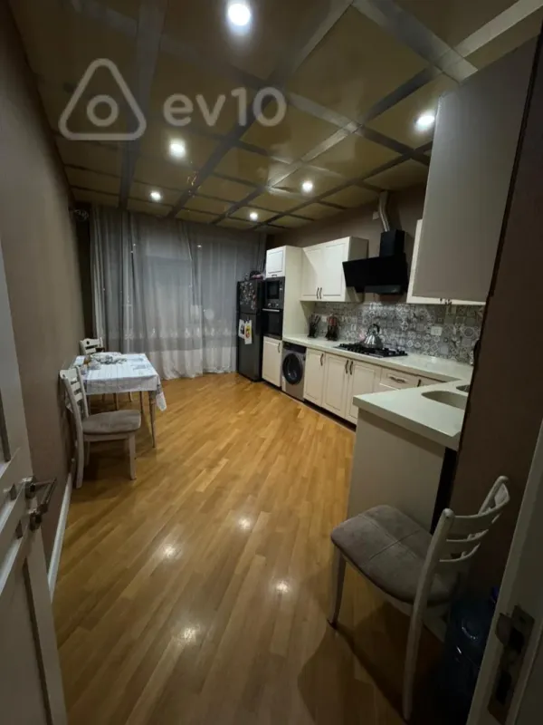 Satılır 3 otaqlı yeni tikili 127 m²