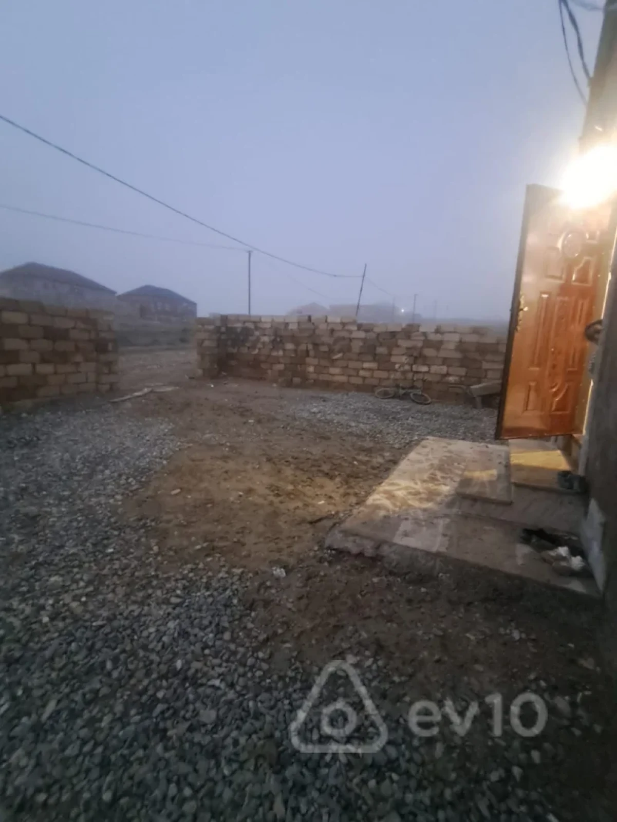 Satılır 3 otaqlı həyət evi 100 m²