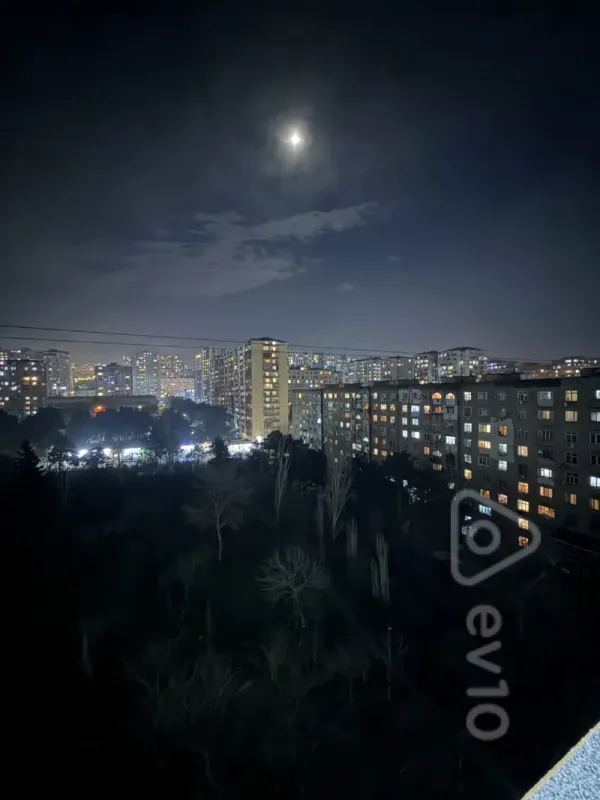 Satılır 3 otaqlı yeni tikili 100 m²