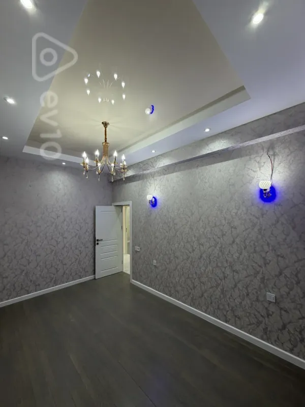 Satılır 3 otaqlı yeni tikili 100 m²