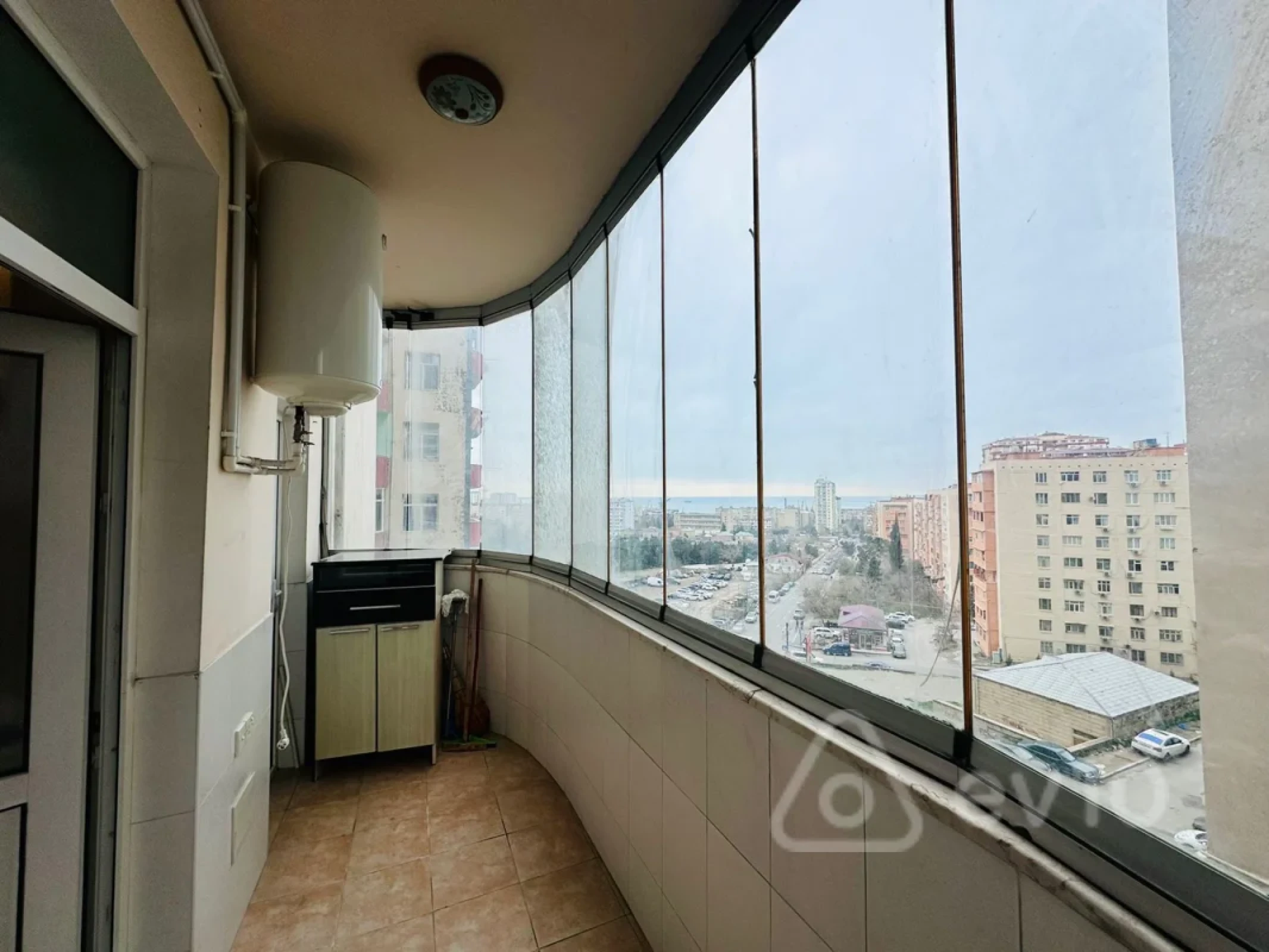 Kirayə verilir 3 otaqlı yeni tikili 110 m²