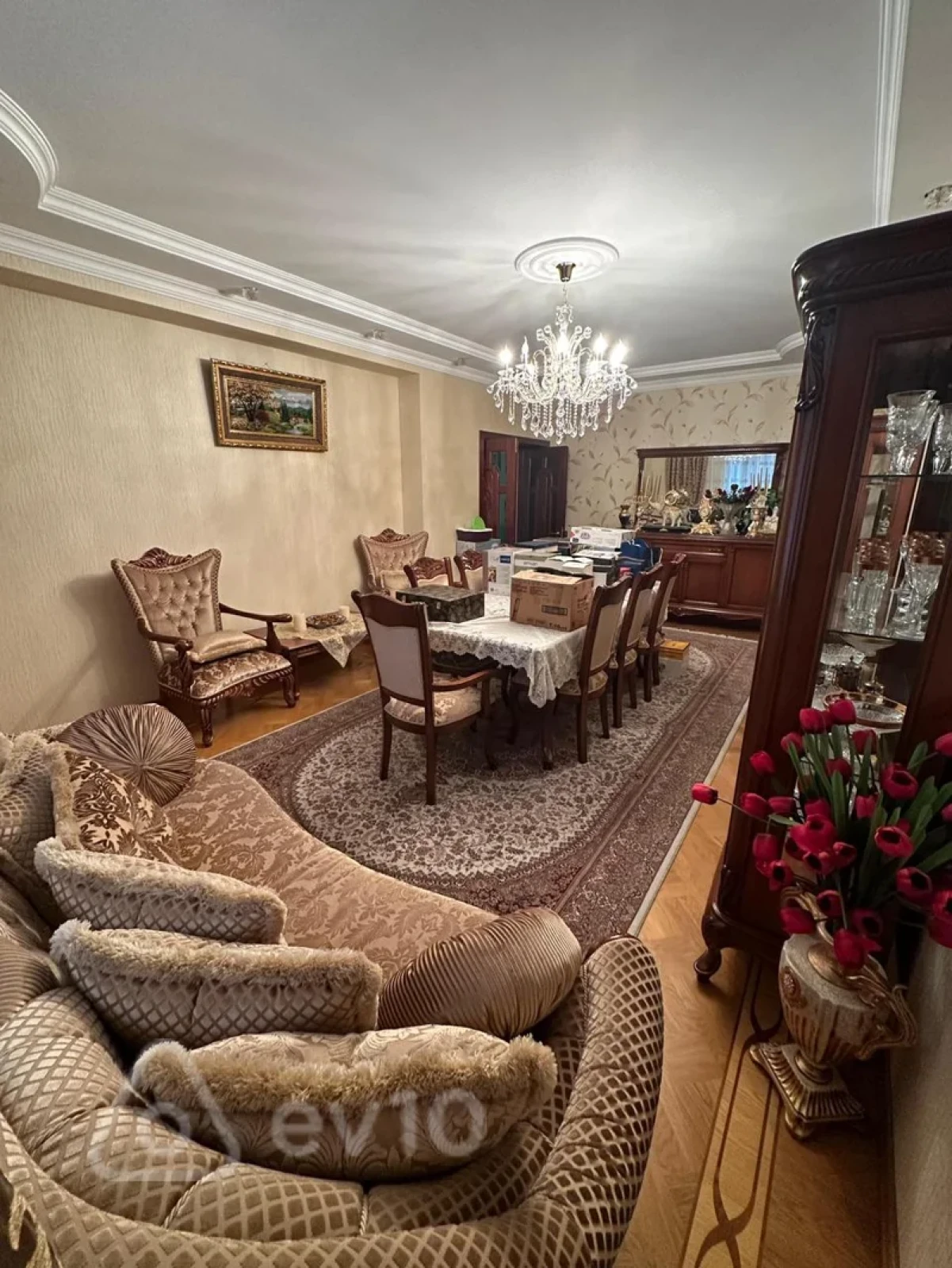 Kirayə verilir 3 otaqlı yeni tikili 160 m²