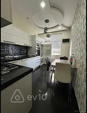 Kirayə verilir 2 otaqlı yeni tikili 70 m²