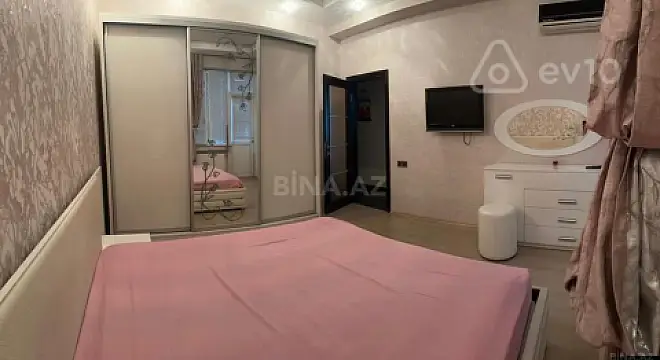 Kirayə verilir 2 otaqlı yeni tikili 70 m²