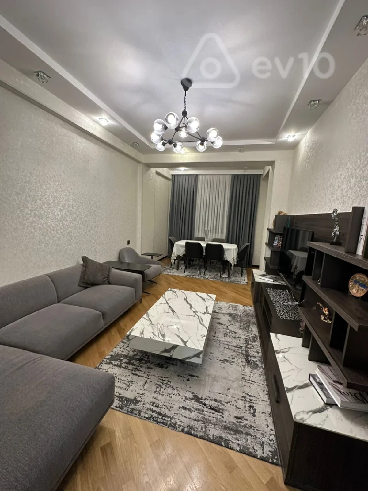 Satılır 3 otaqlı yeni tikili 110 m²