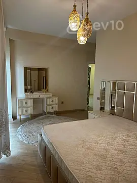 Kirayə verilir 3 otaqlı yeni tikili 100 m²