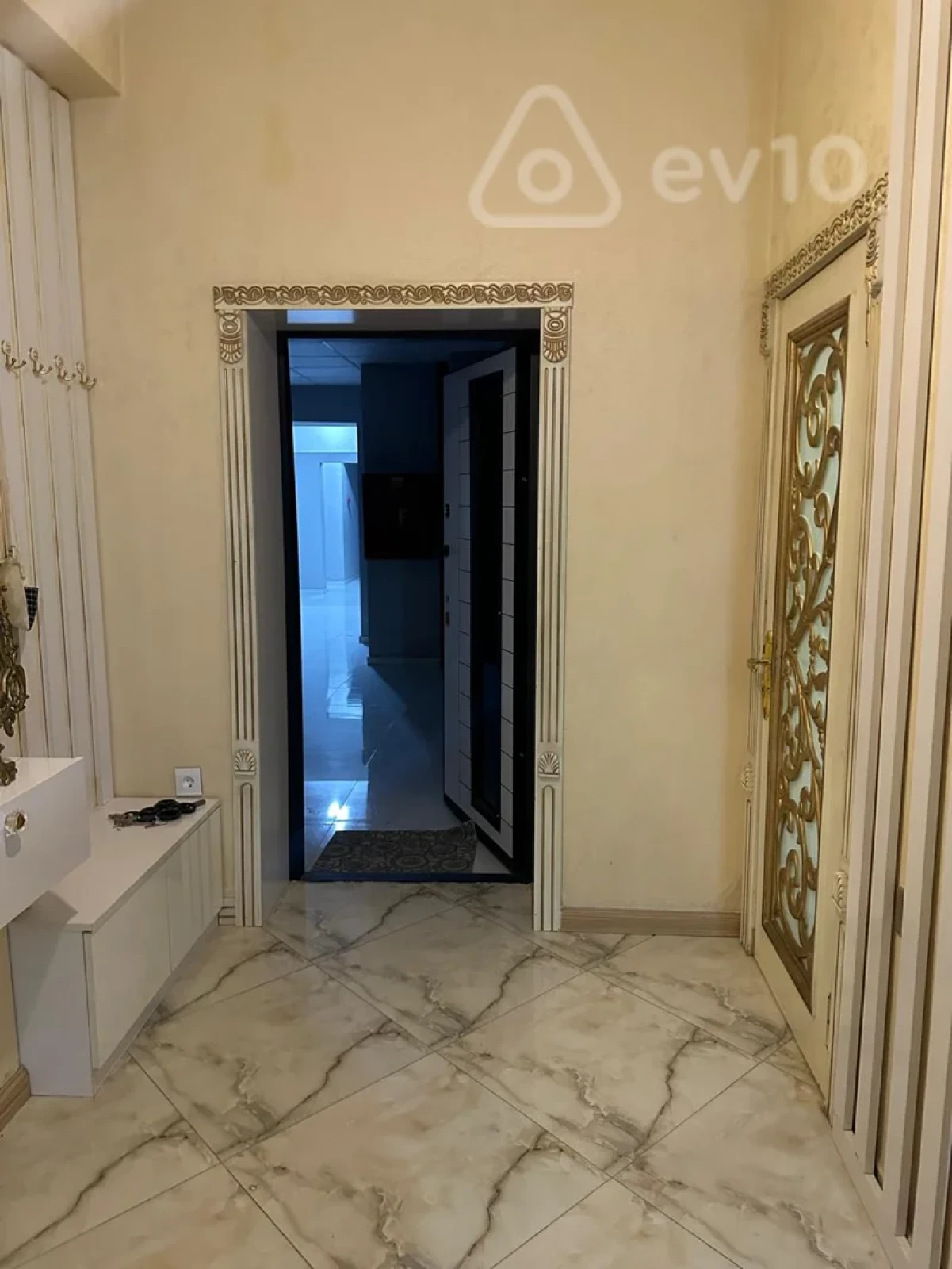 Kirayə verilir 3 otaqlı yeni tikili 100 m²