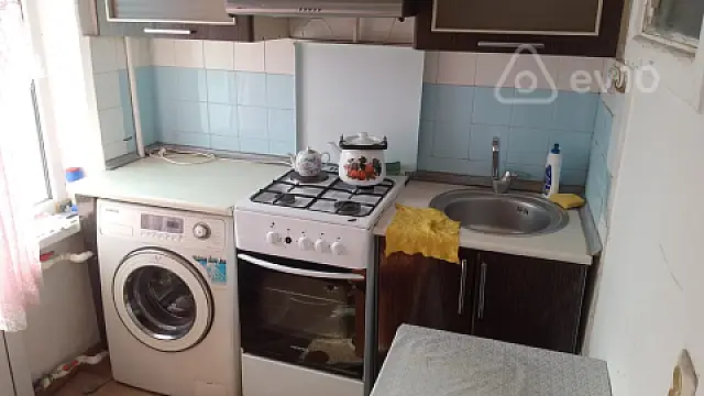 Kirayə verilir 1 otaqlı köhnə tikili 35 m²