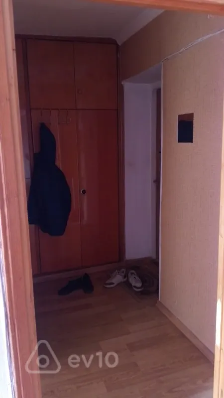 Kirayə verilir 1 otaqlı köhnə tikili 35 m²