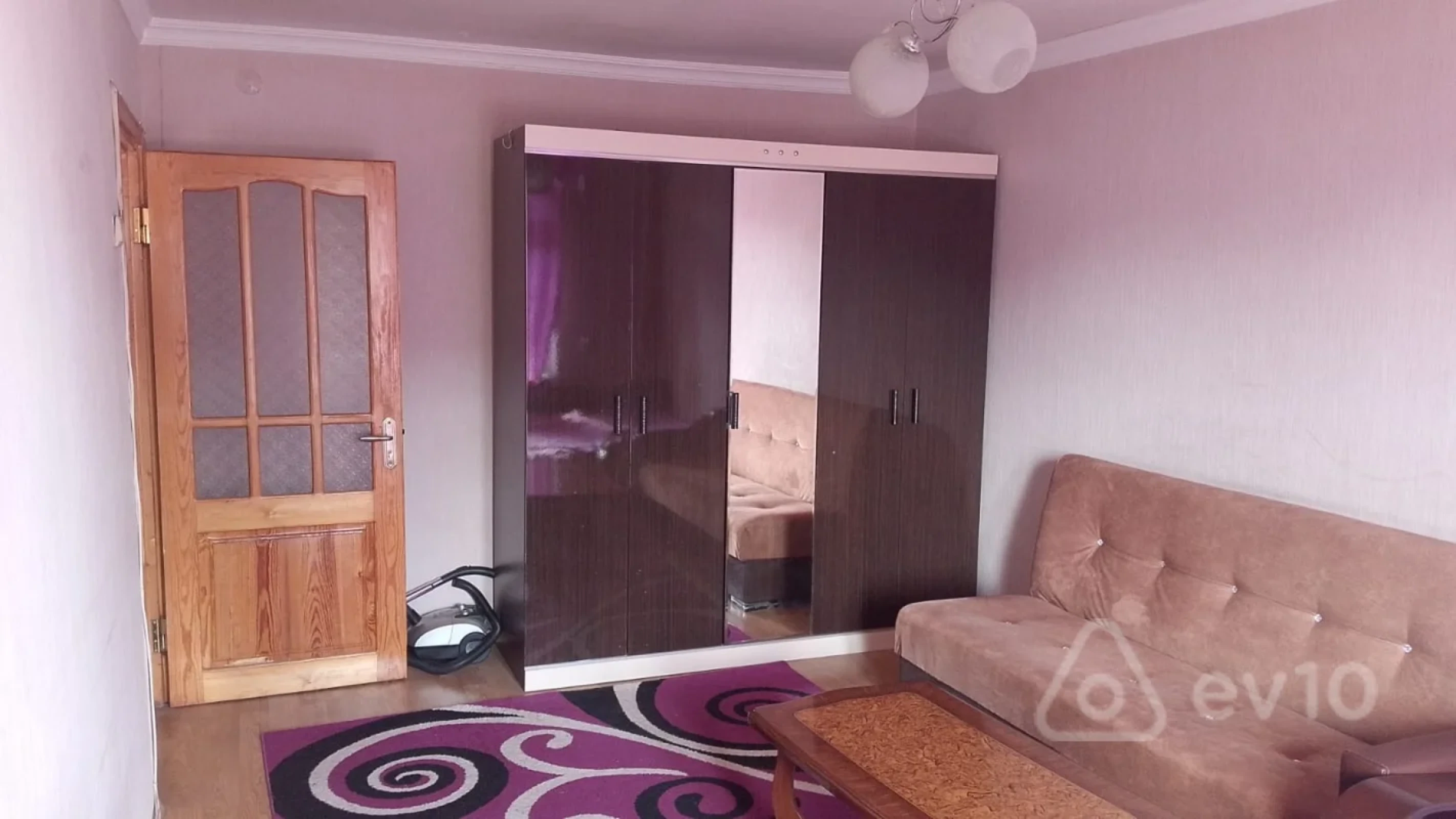 Kirayə verilir 1 otaqlı köhnə tikili 35 m²