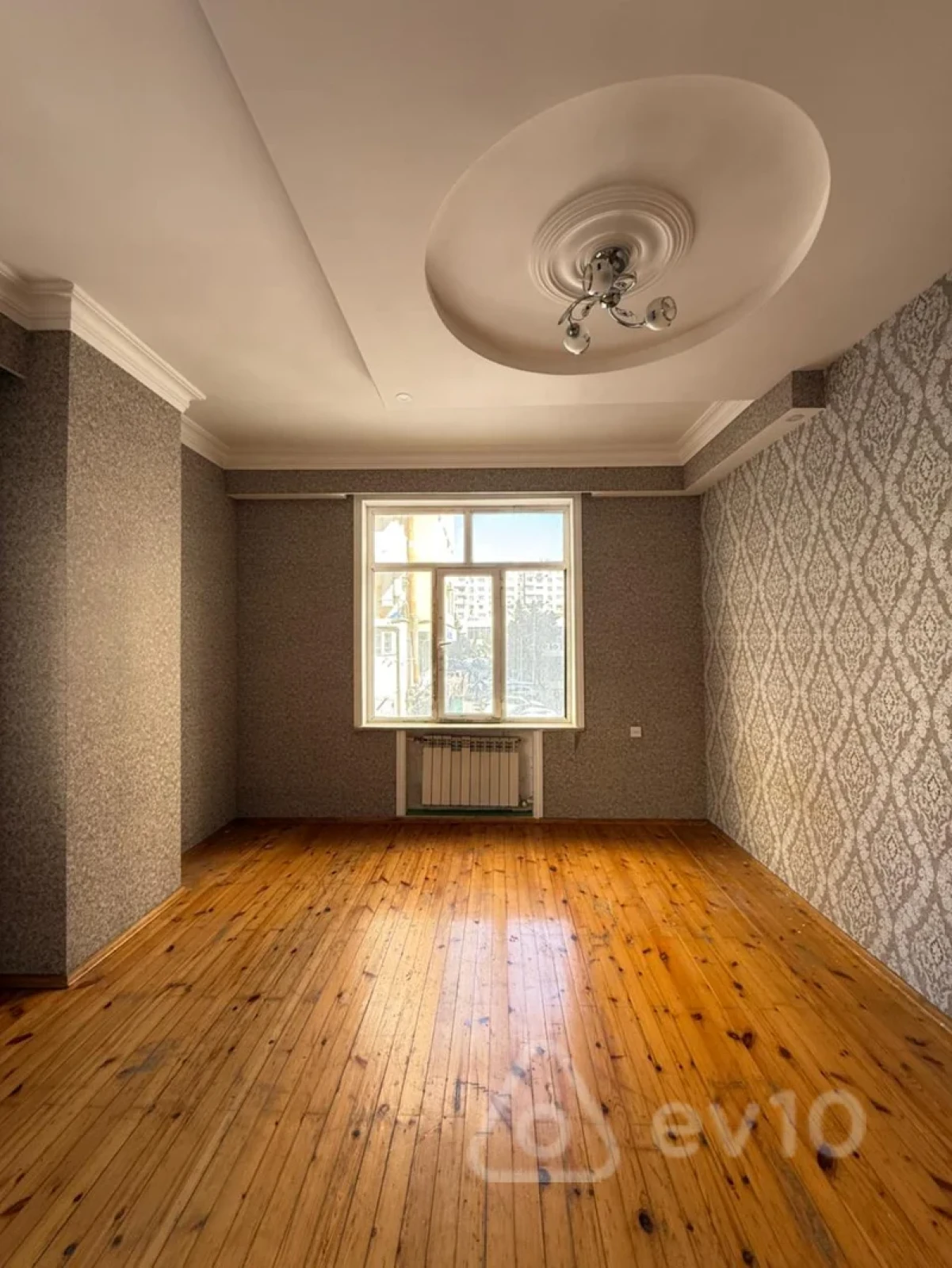 Satılır 2 otaqlı yeni tikili 89 m²