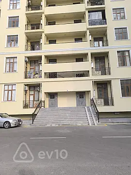Satılır 2 otaqlı yeni tikili 78 m²