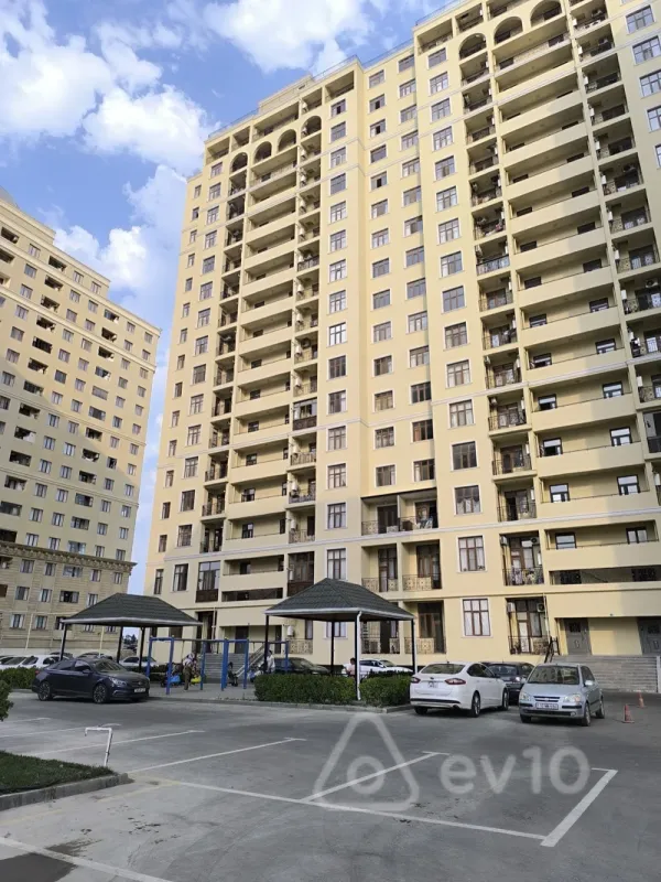 Satılır 2 otaqlı yeni tikili 78 m²