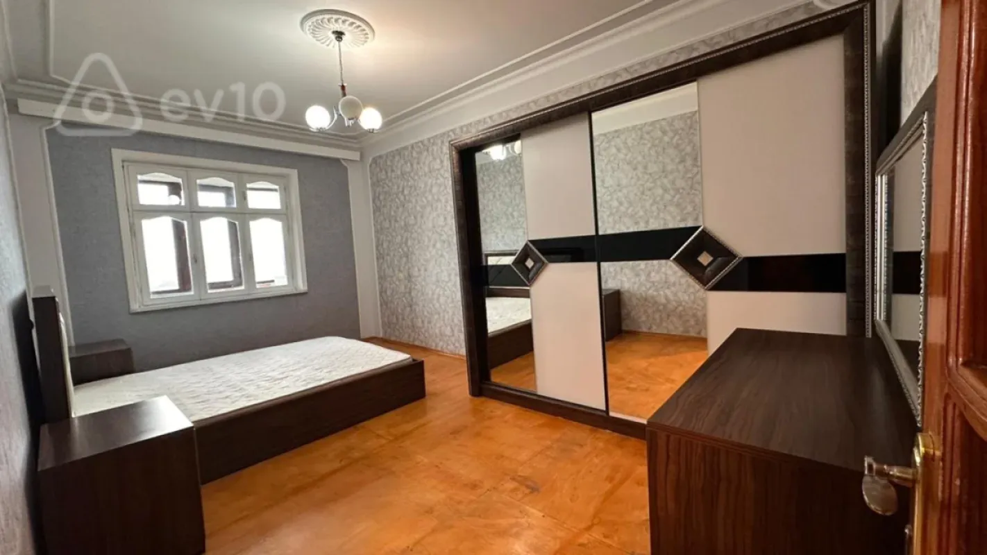 Kirayə verilir 3 otaqlı yeni tikili 94 m²