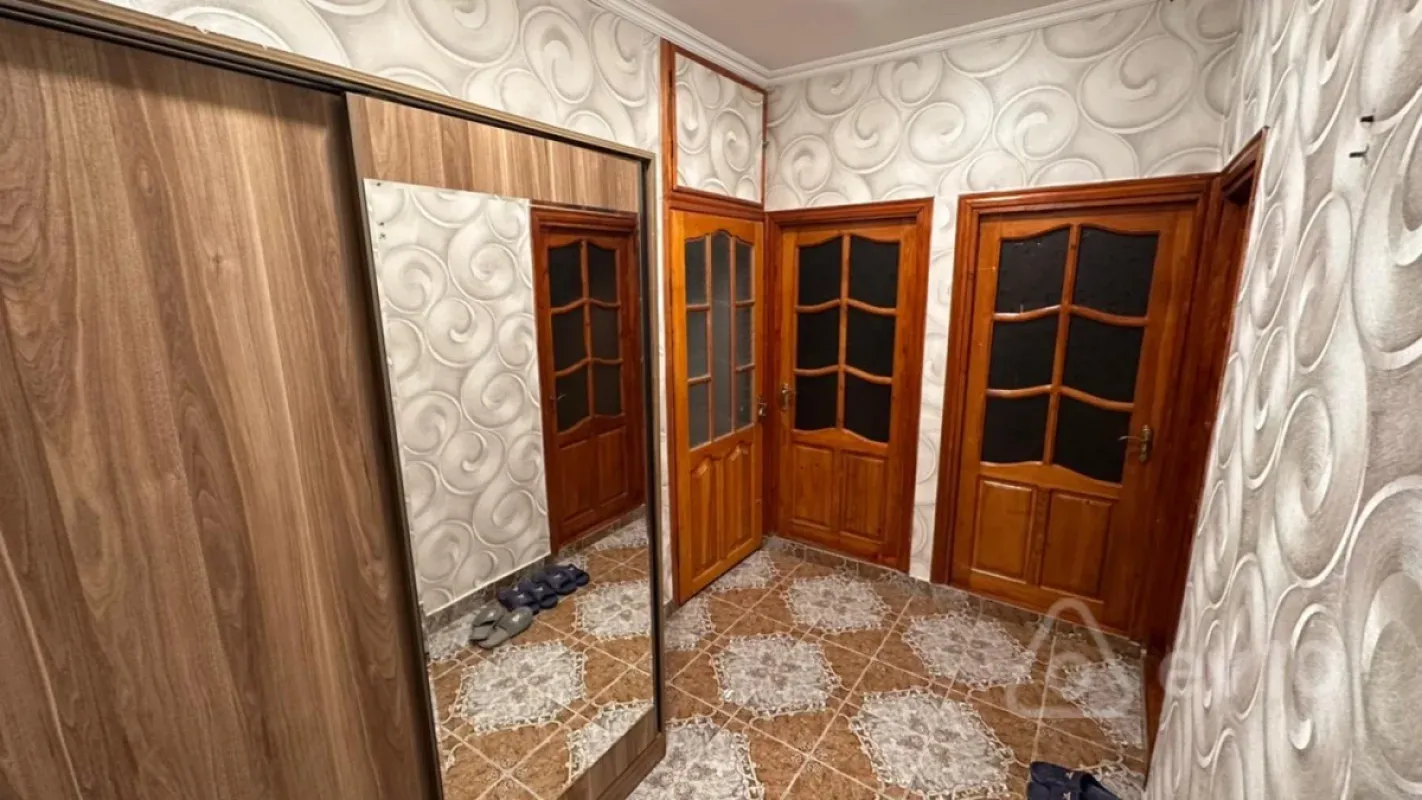 Kirayə verilir 3 otaqlı yeni tikili 94 m²