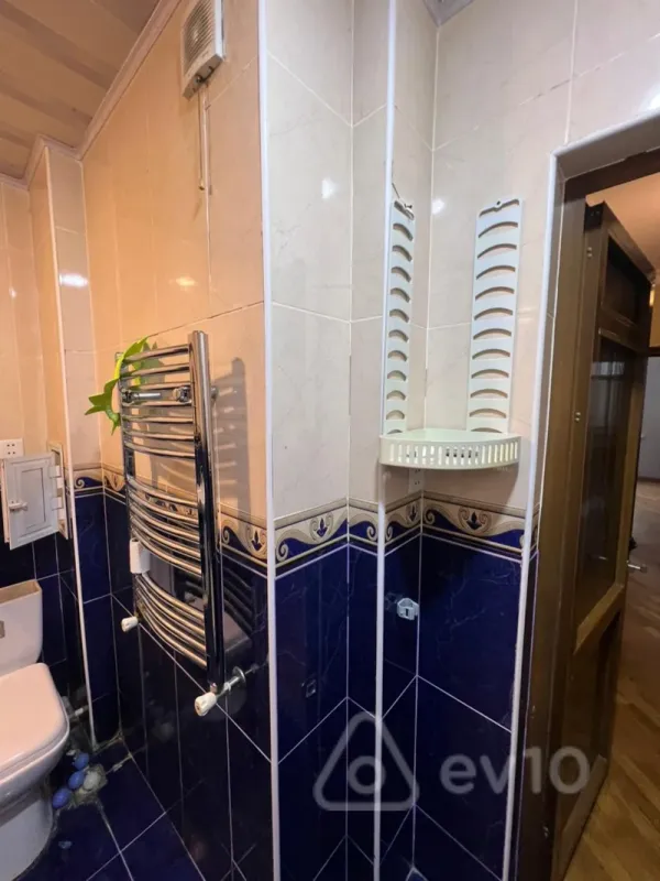 Kirayə verilir 2 otaqlı yeni tikili 75 m²