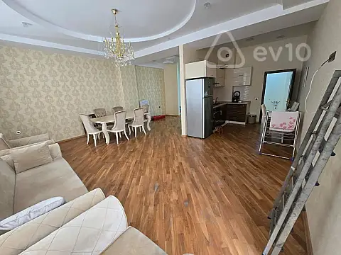 Kirayə verilir 2 otaqlı yeni tikili 110 m²