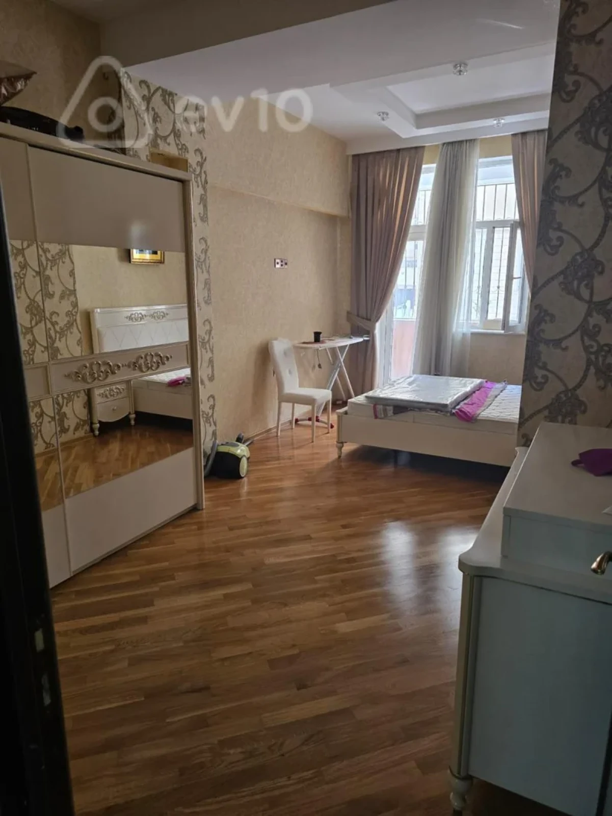 Kirayə verilir 2 otaqlı yeni tikili 110 m²