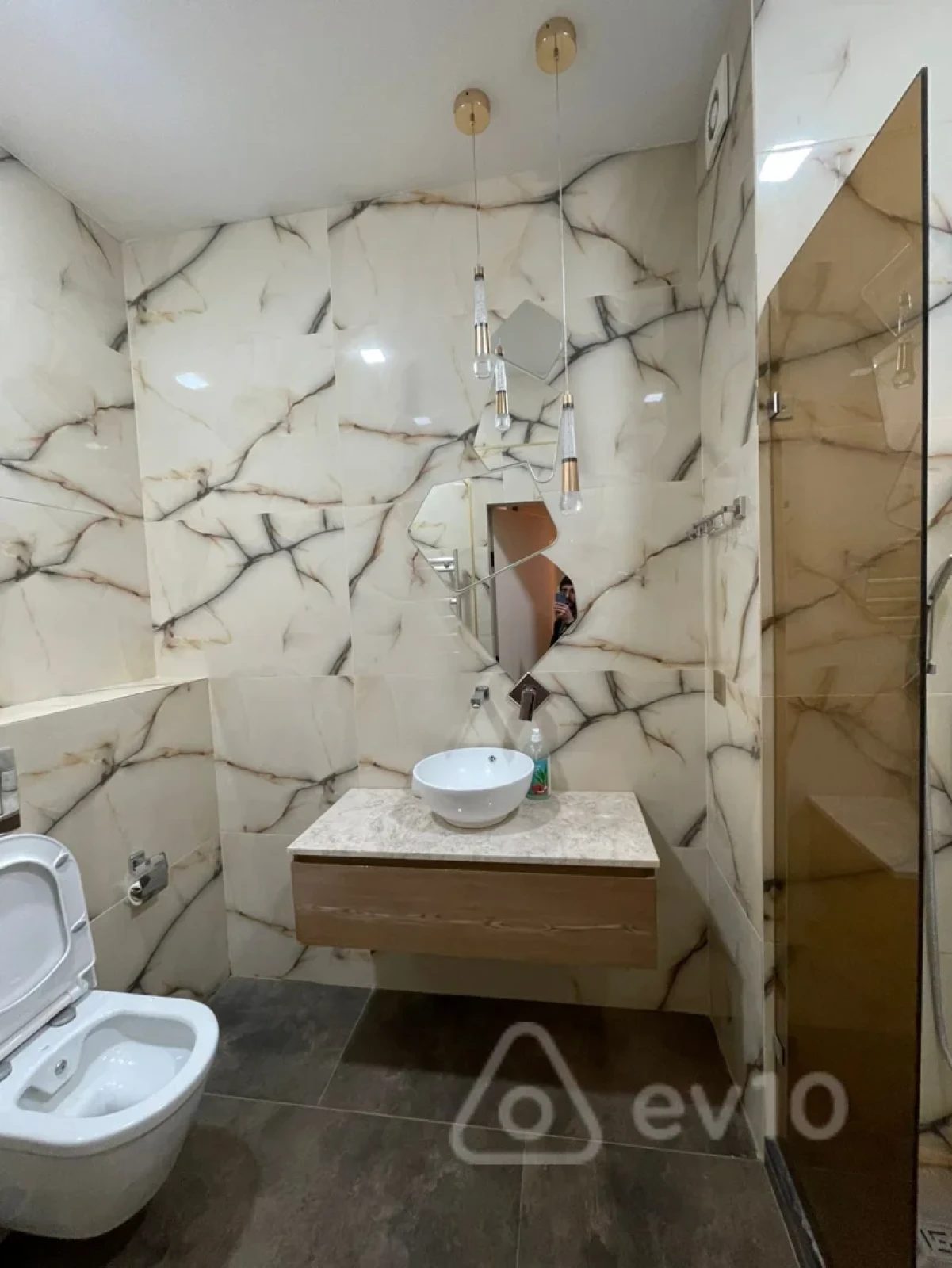 Kirayə verilir 2 otaqlı yeni tikili 67 m²