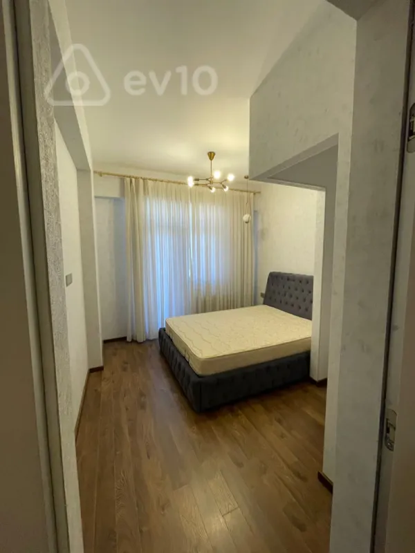 Kirayə verilir 2 otaqlı yeni tikili 67 m²
