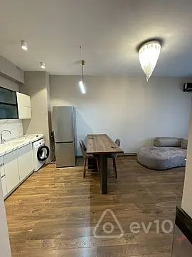 Kirayə verilir 2 otaqlı yeni tikili 67 m²