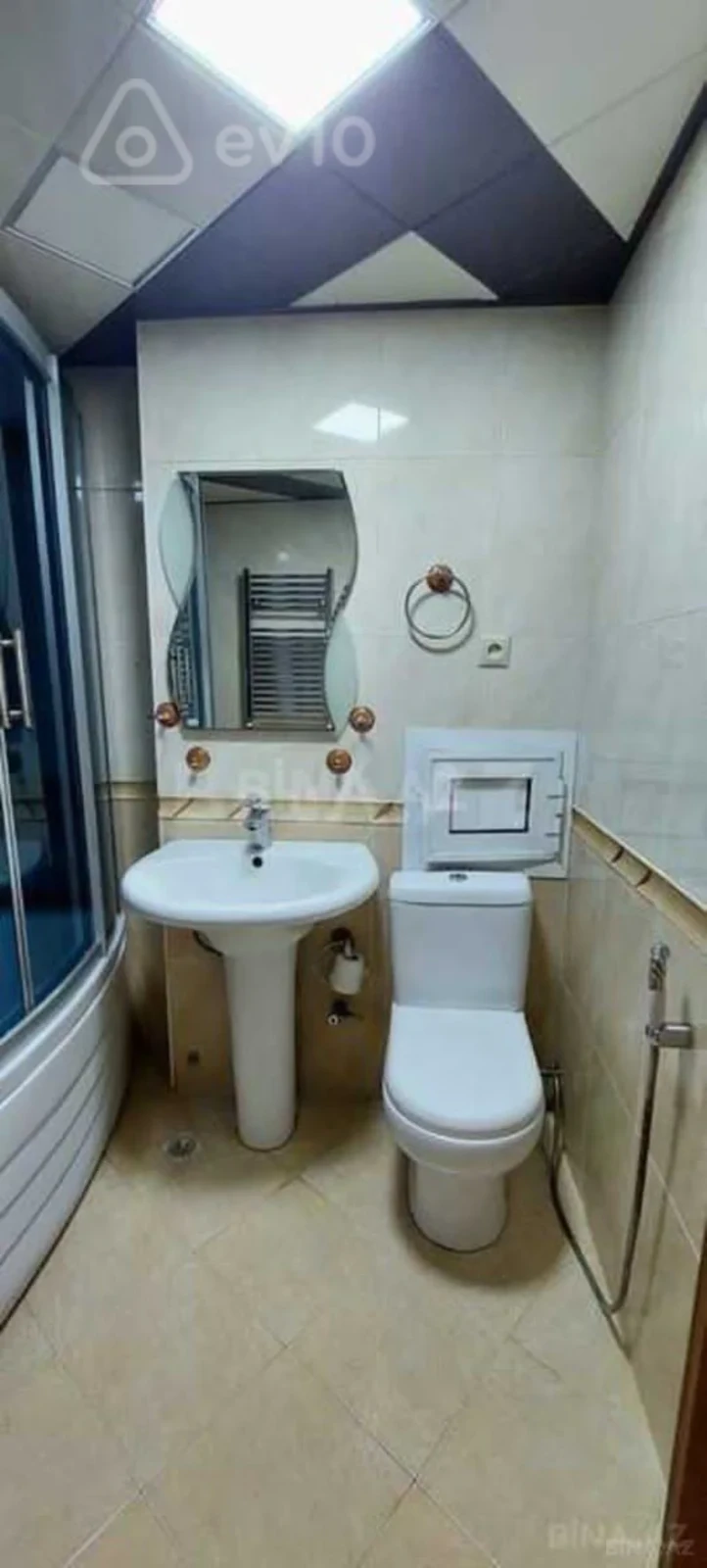 Kirayə verilir 3 otaqlı yeni tikili 120 m²