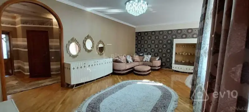Kirayə verilir 3 otaqlı yeni tikili 120 m²