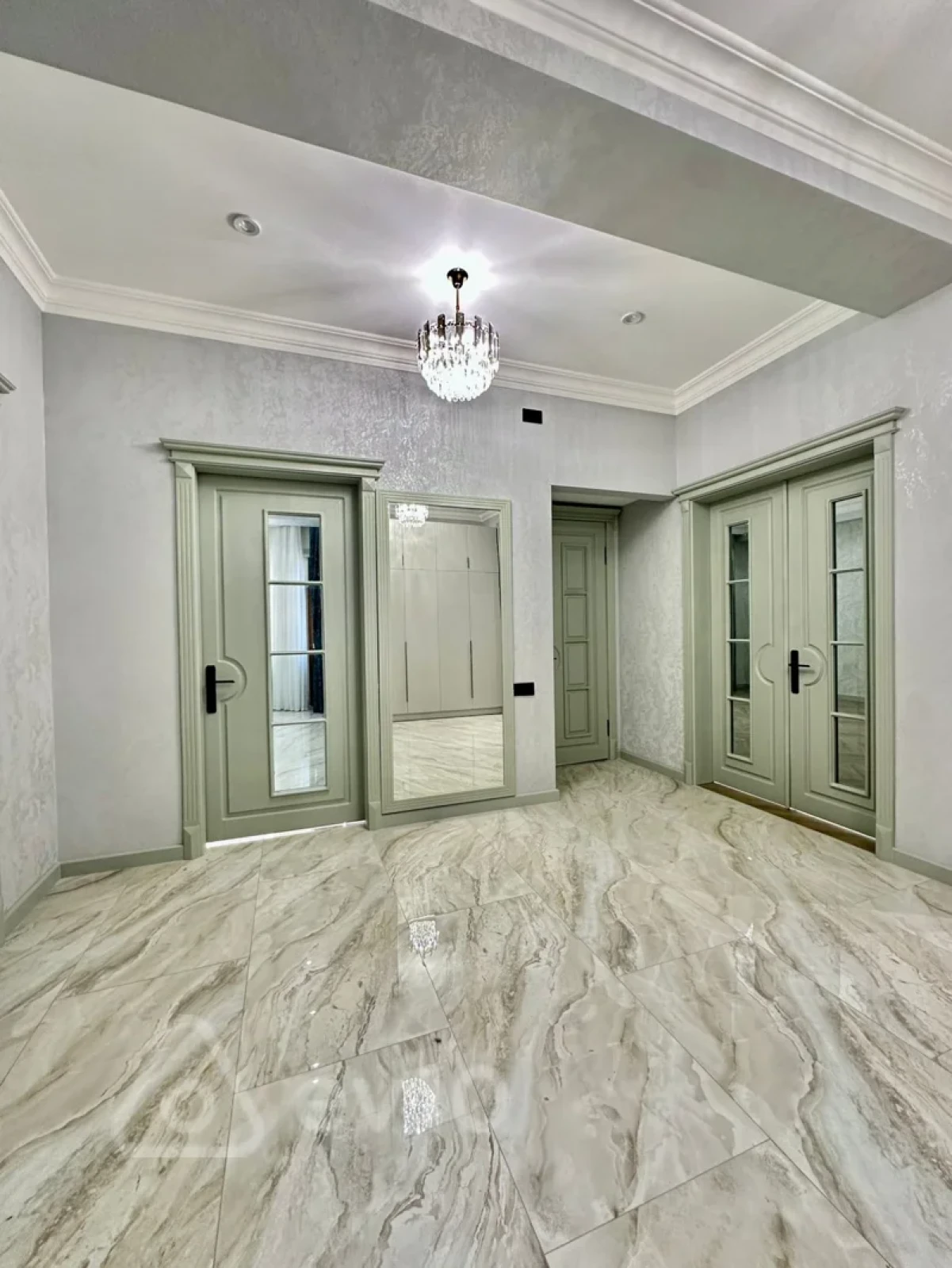 Satılır 3 otaqlı yeni tikili 150 m²