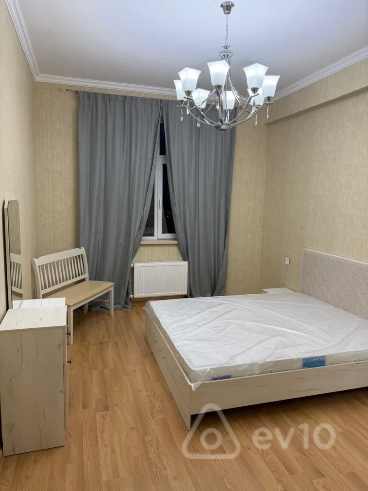 Kirayə verilir 3 otaqlı yeni tikili 80 m²