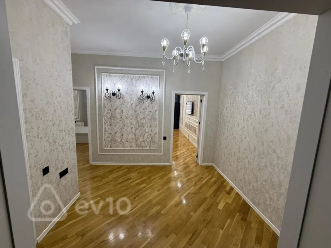 Kirayə verilir 2 otaqlı yeni tikili 70 m²