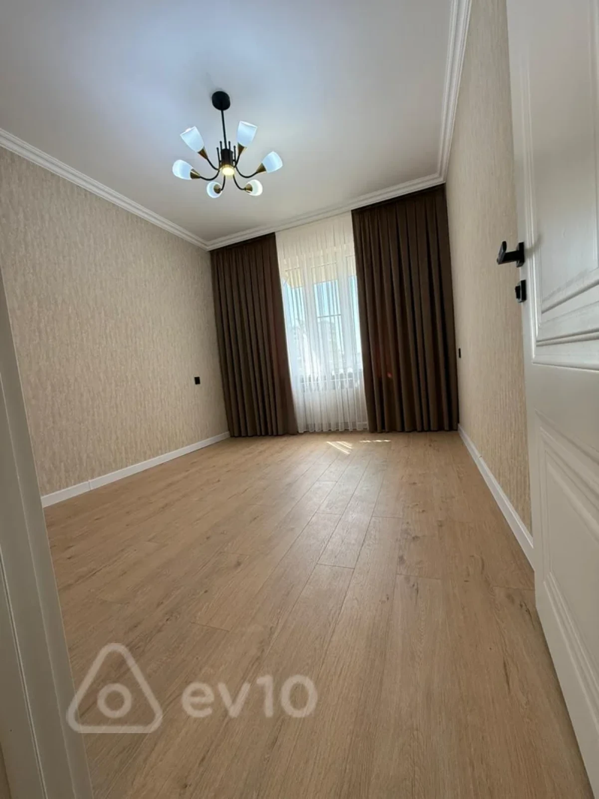 Satılır 3 otaqlı köhnə tikili 62 m²