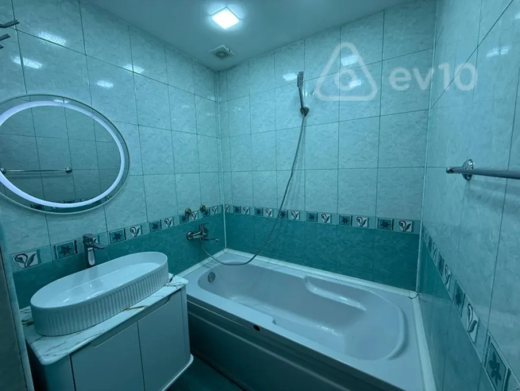 Satılır 3 otaqlı köhnə tikili 62 m²