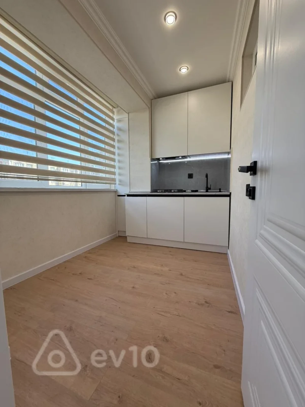 Satılır 3 otaqlı köhnə tikili 62 m²