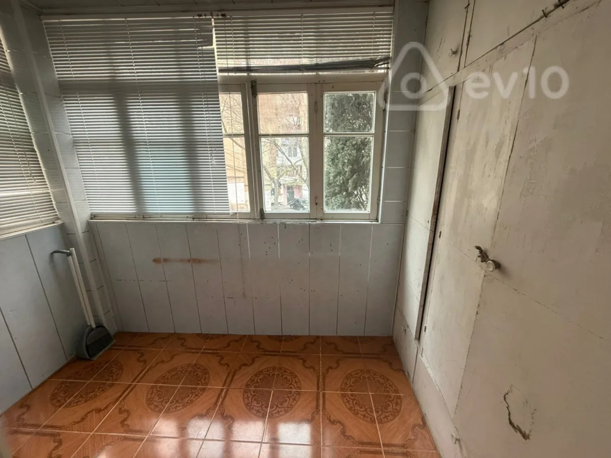 Kirayə verilir 2 otaqlı köhnə tikili 45 m²