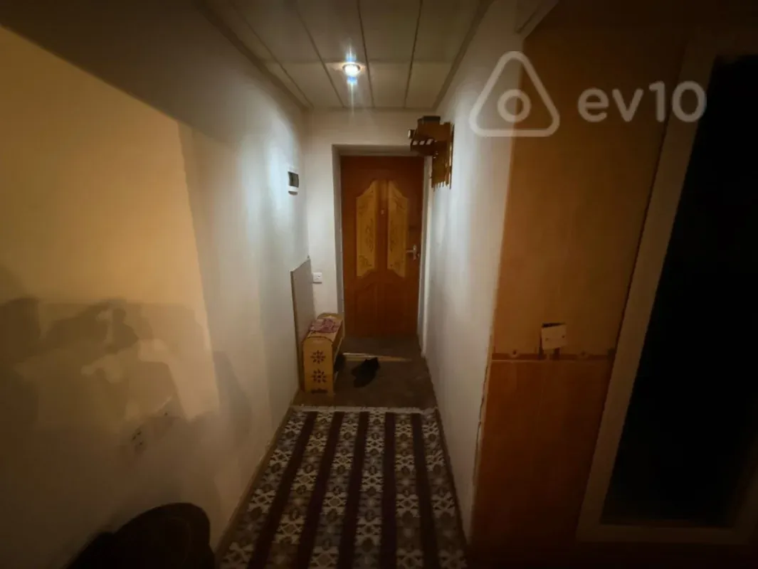 Kirayə verilir 2 otaqlı köhnə tikili 45 m²
