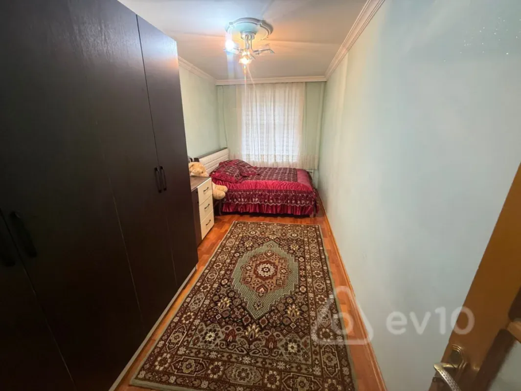 Kirayə verilir 2 otaqlı köhnə tikili 45 m²