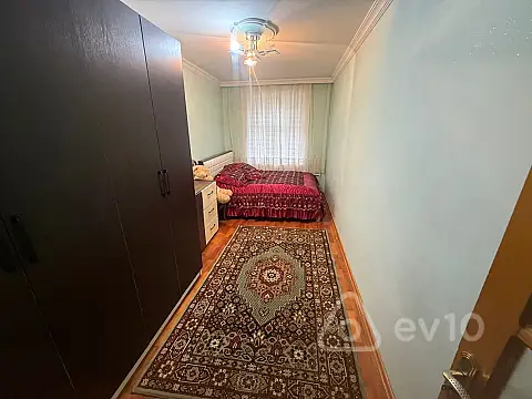 Kirayə verilir 2 otaqlı köhnə tikili 45 m²