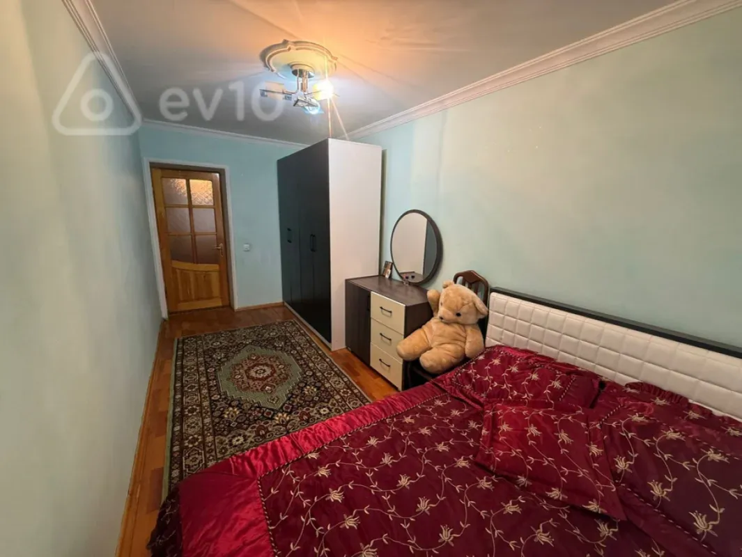 Kirayə verilir 2 otaqlı köhnə tikili 45 m²