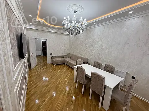 Kirayə verilir 2 otaqlı yeni tikili 80 m²