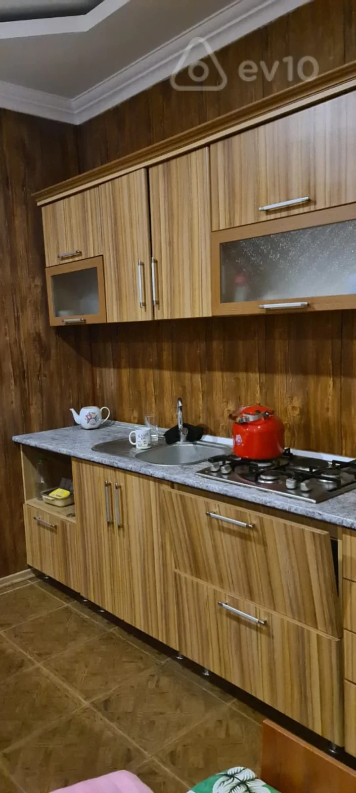 Satılır 6 otaqlı həyət evi 480 m²